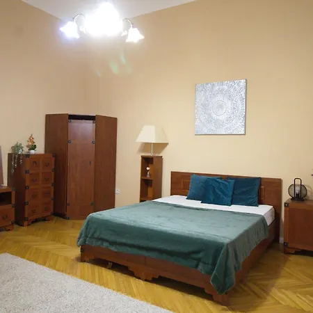 Bathory By The Parliament 아파트 *