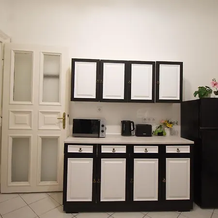 아파트 Bathory By The Parliament *